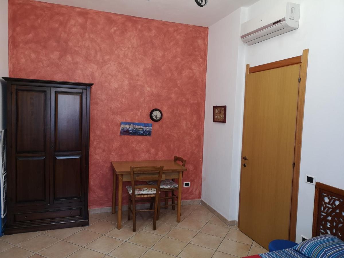 Casa Vacanze Rose E Fiori Sardegna San Vito  Eksteriør billede