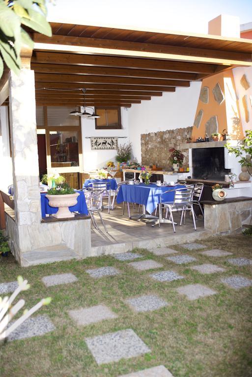 Casa Vacanze Rose E Fiori Sardegna San Vito  Eksteriør billede