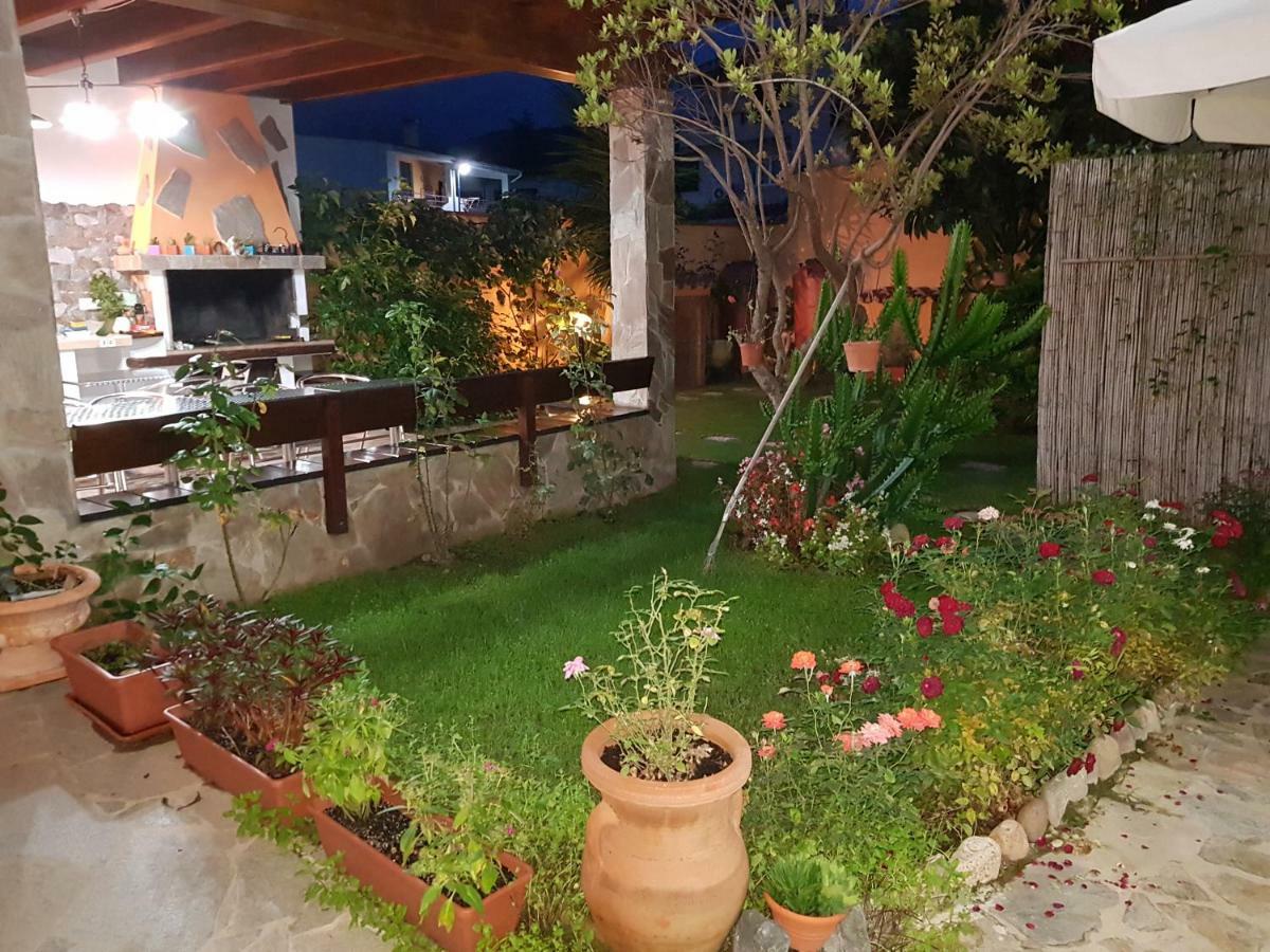 Casa Vacanze Rose E Fiori Sardegna San Vito  Eksteriør billede